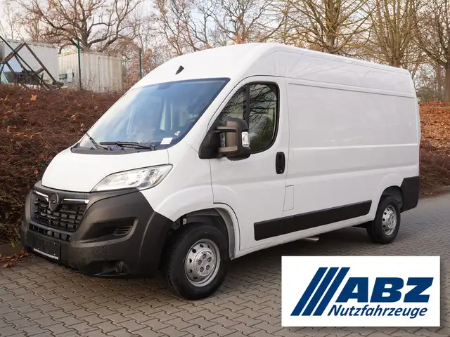 Opel Movano 33 L2H2 140 / Holzboden / Navi