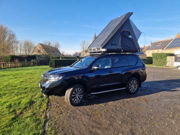 Land Cruiser 2.8 Premium Black