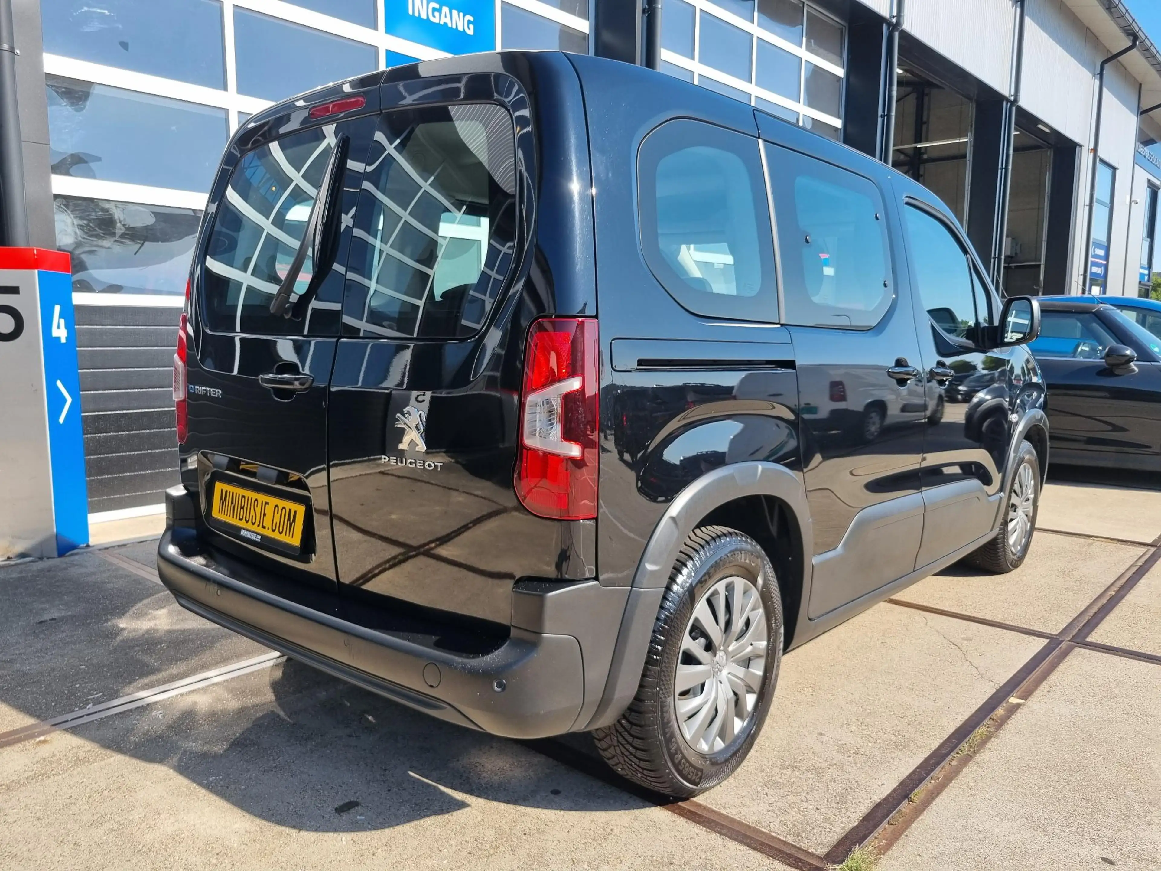 Peugeot e-Rifter EV Active Pack 50 kWh NAVI / ACHTERDEUREN / CRUISE — photo 3