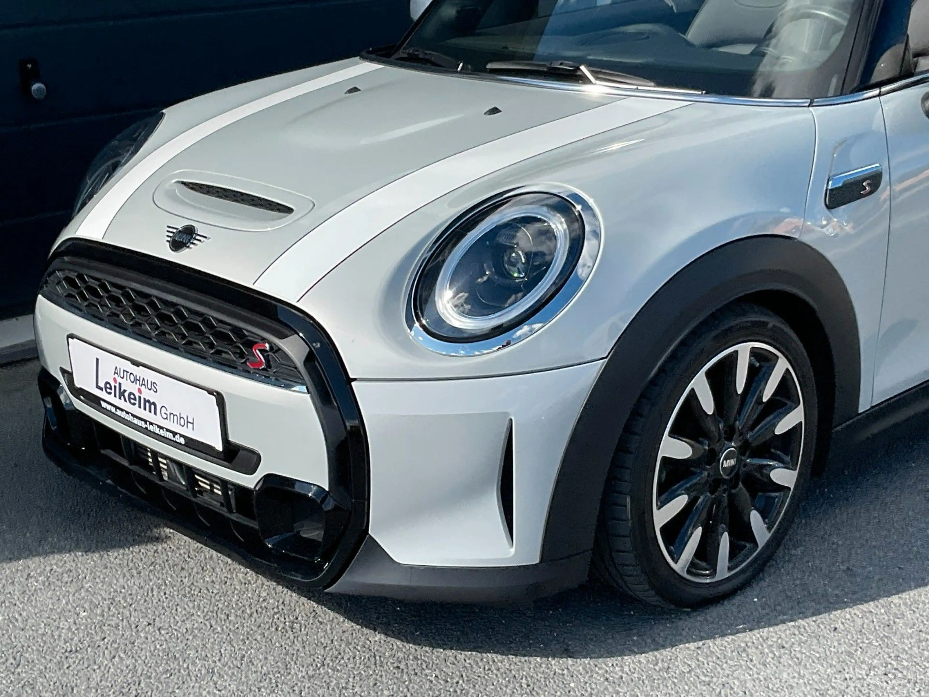 MINI Cooper S Cabrio COOPER S CABRIO Classic Trim - Harman Kardon — photo 4