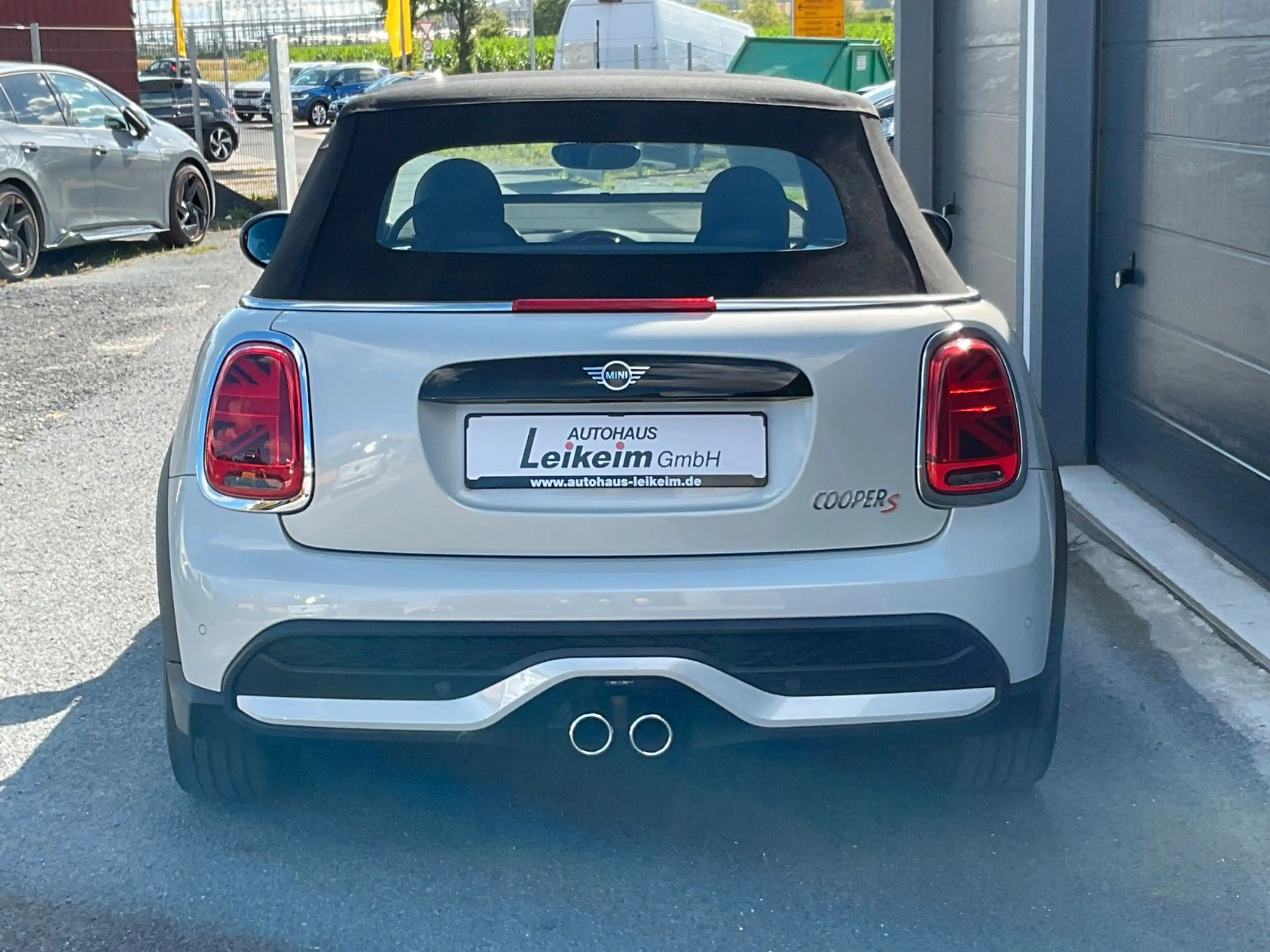 MINI Cooper S Cabrio COOPER S CABRIO Classic Trim - Harman Kardon — photo 13