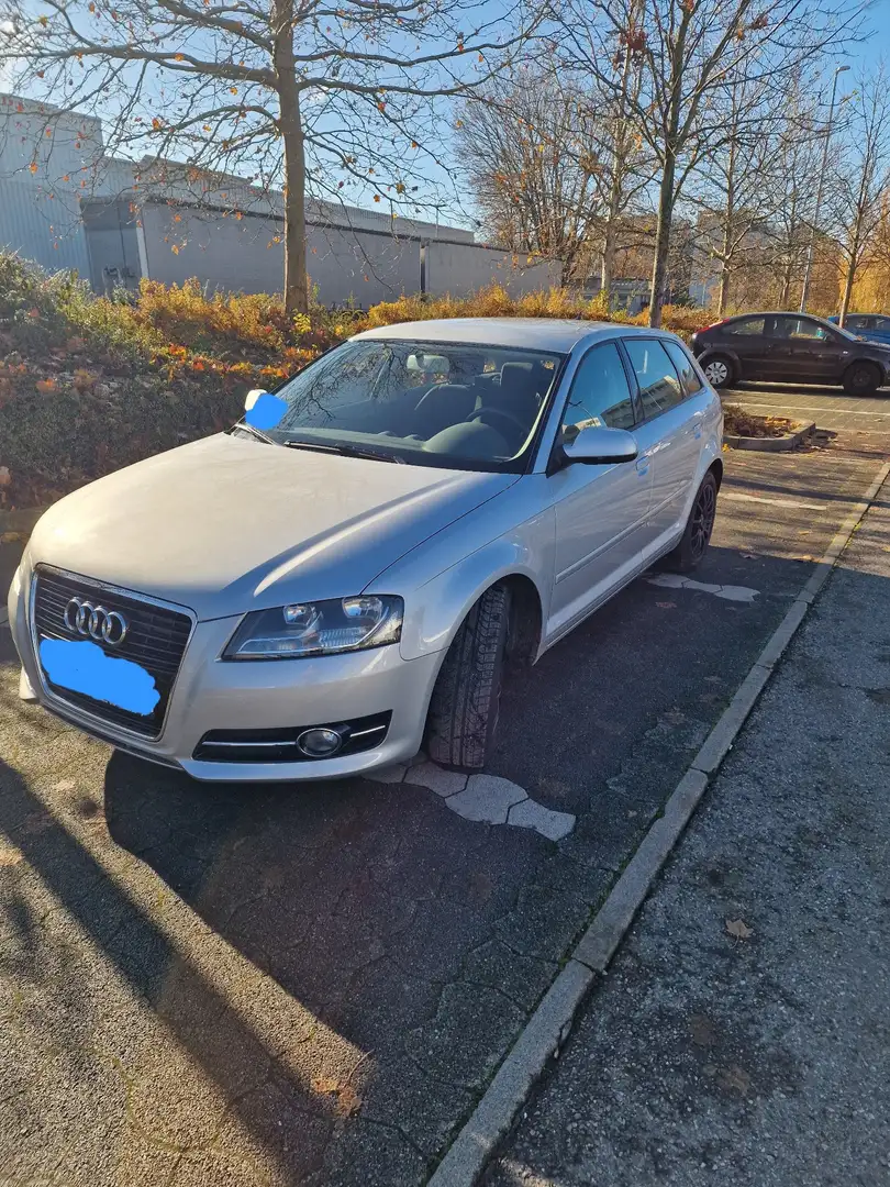 Audi A3 1.8 TFSI S tronic line Sportpaket Grau - 2