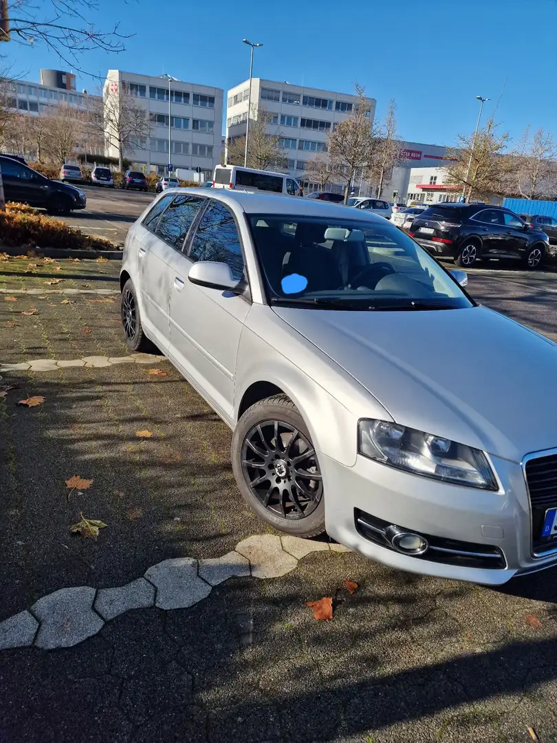 Audi A3 1.8 TFSI S tronic line Sportpaket Grau - 1