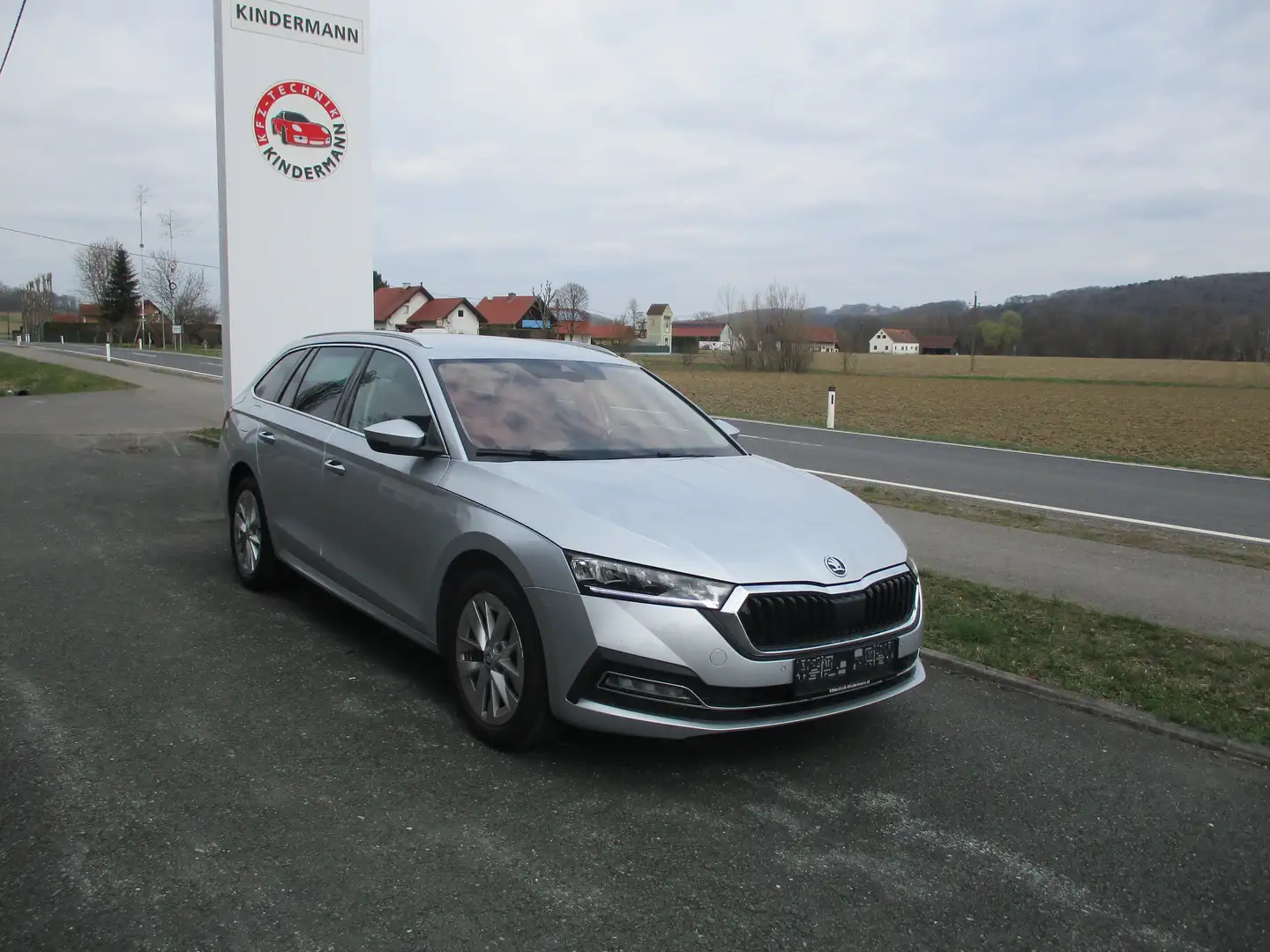 Skoda Octavia Premium DSG Grau - 1