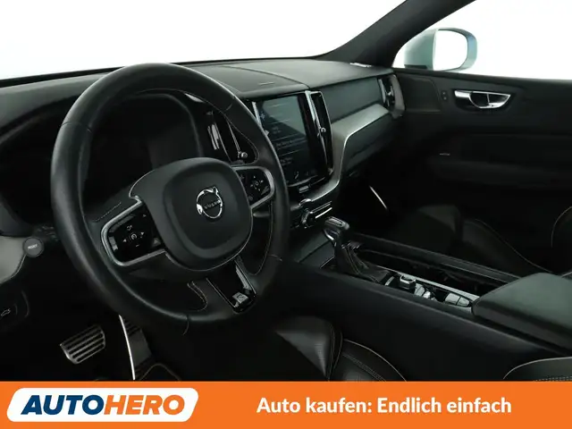 Volvo XC60 view 11
