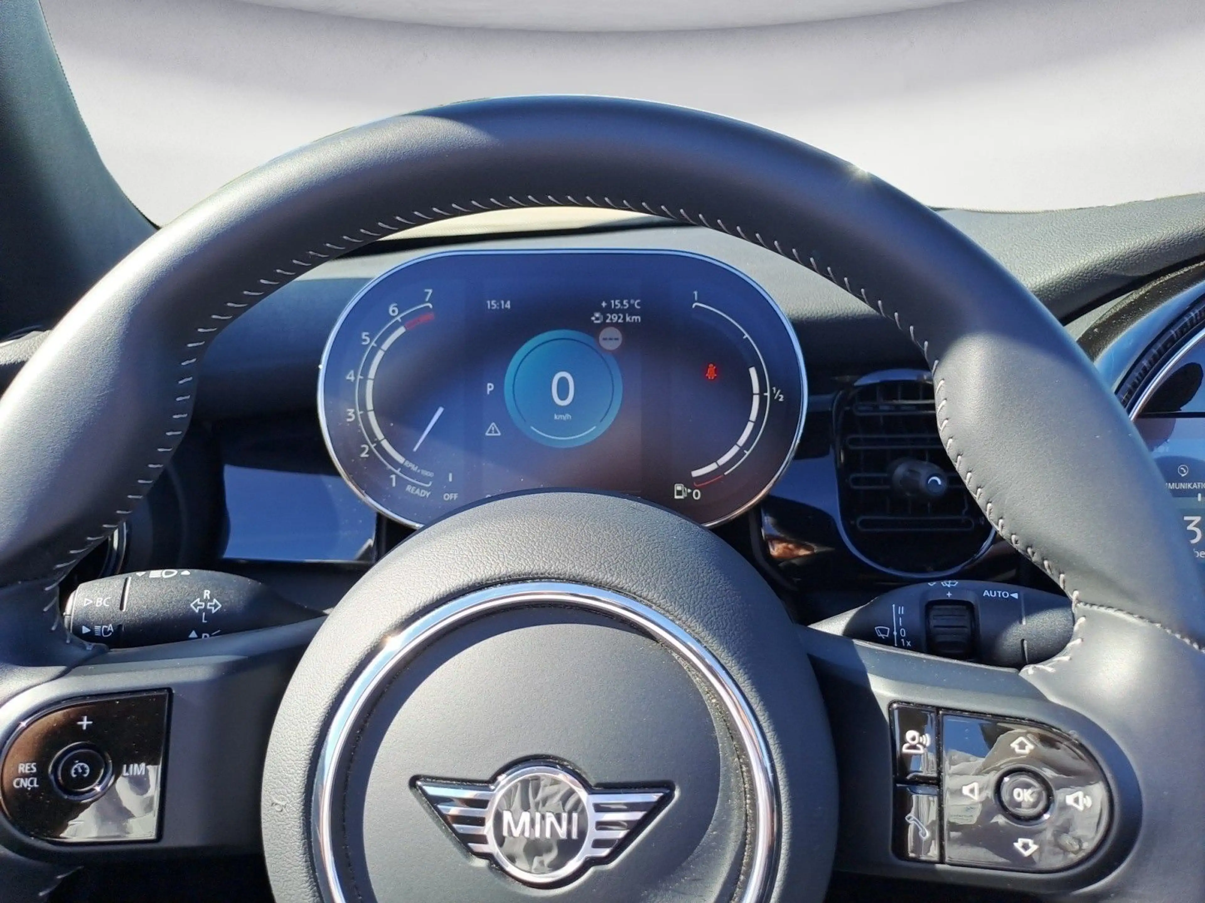 MINI Cooper Cabrio JCW Trim / 17 Zoll schwarz — photo 11