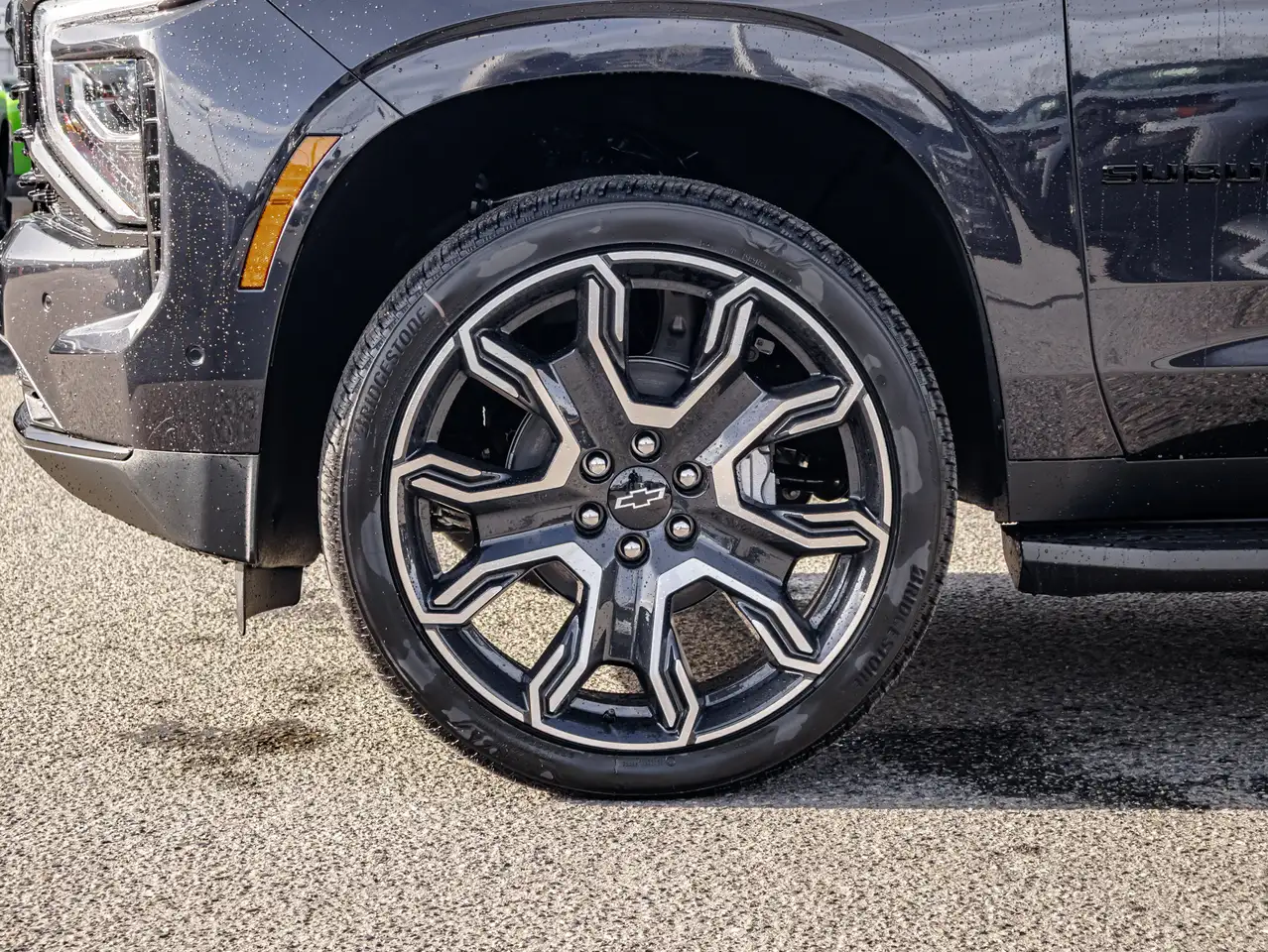 Chevrolet Suburban снимка Chevrolet Suburban