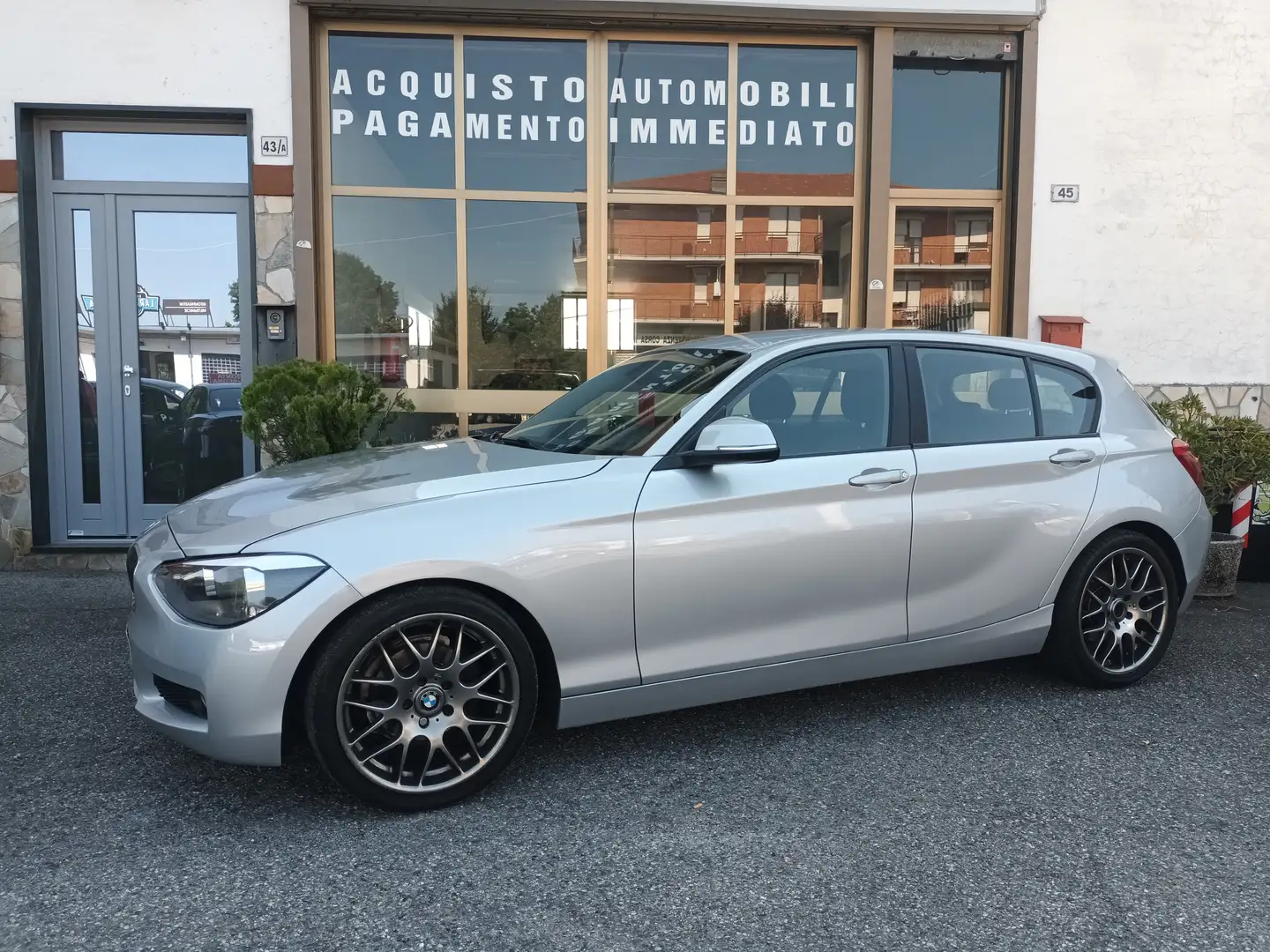 BMW 116 i (1.6 Turbo 4 cil.)5p Urban/TAGLIANDATA/PERFETTA/ Grigio - 1