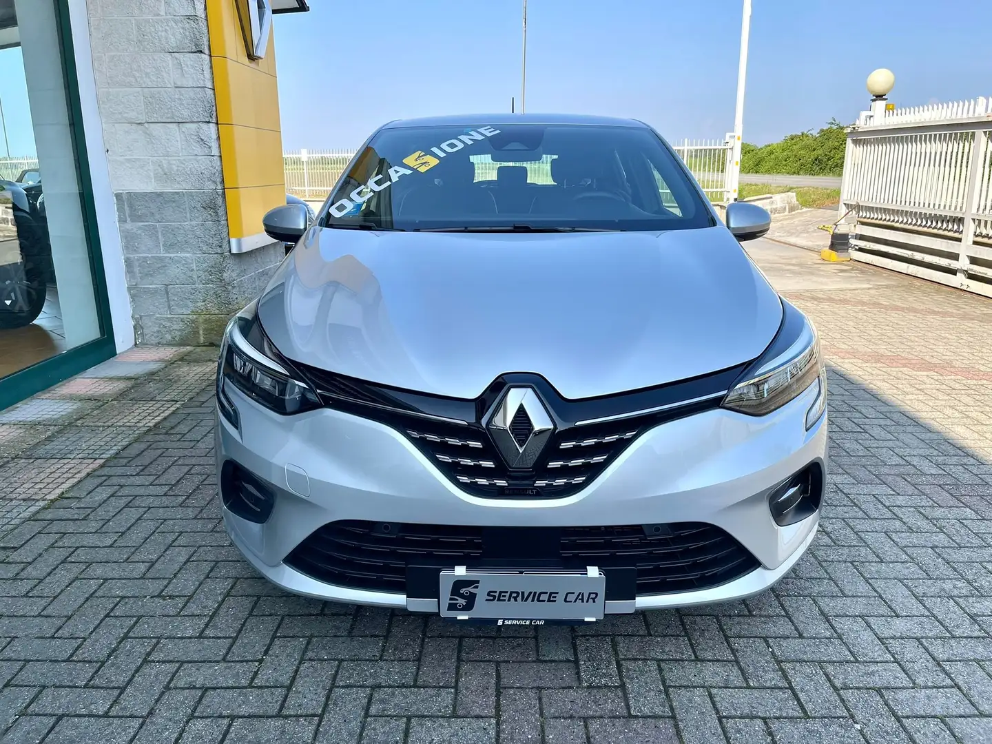 Renault Clio 1.6 E-Tech hybrid Intens 140cv auto Zilver - 2