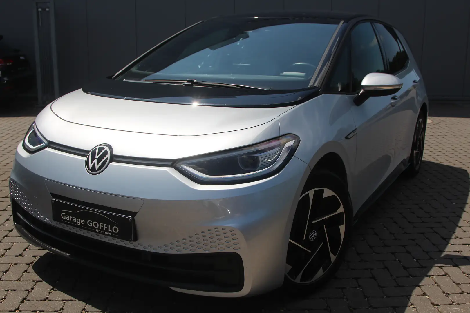 Volkswagen ID 3 PRO - 78.000KM - 2021 Plateado - 1