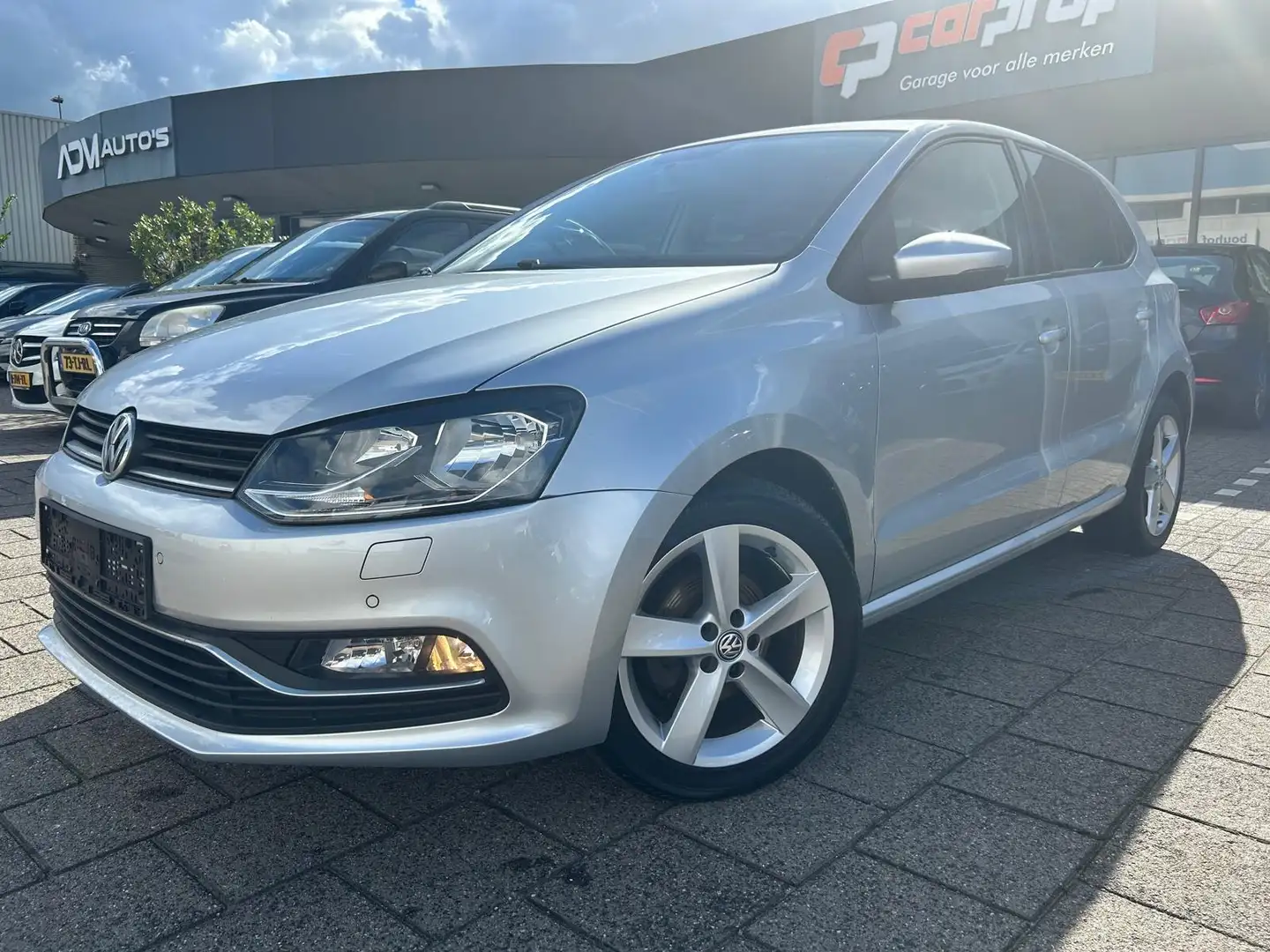 Volkswagen Polo 1.2 TSI Highline Pdc|Navigatie|Dealer! Grau - 2