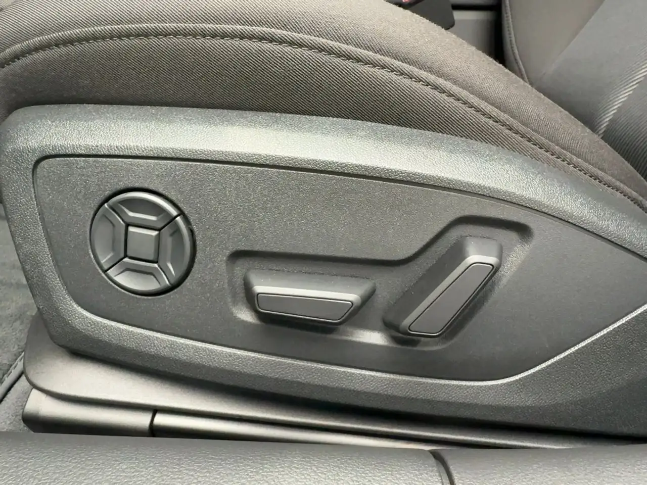Audi A6 2.0 TDI S-Tronic Quattro Sport AHK LED, миниатюра 19