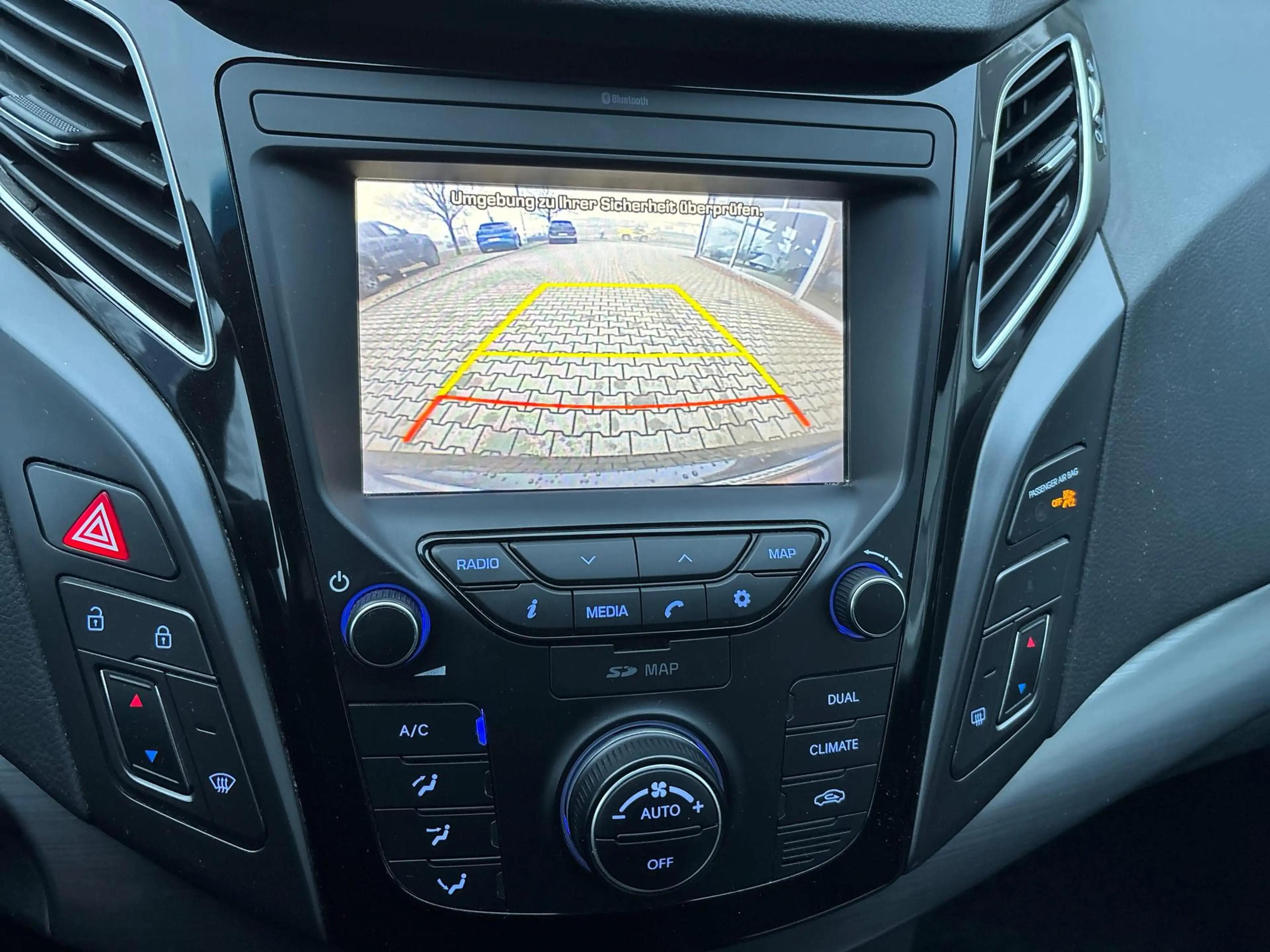 Hyundai i40 Kombi 2.0 GDI, KAMERA, NAVI — photo 10