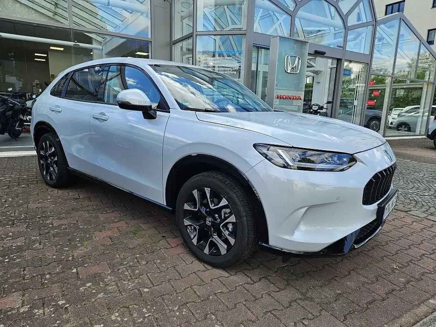 Honda ZR-V Hybrid e:HEV 2.0 i-MMD Advance m. NAVI/Kamera Weiß - 2