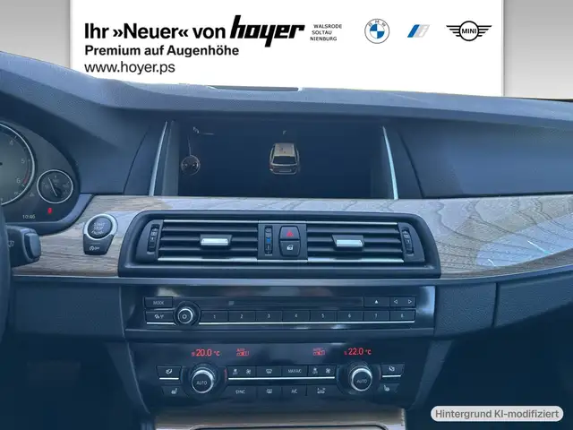 BMW 5 Series view 7