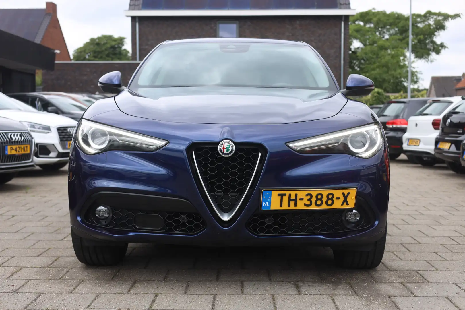 Alfa Romeo Stelvio 2.2D AWD | LEDER | AUT | CAMERA | NAVI | TREKHAAK Blauw - 2