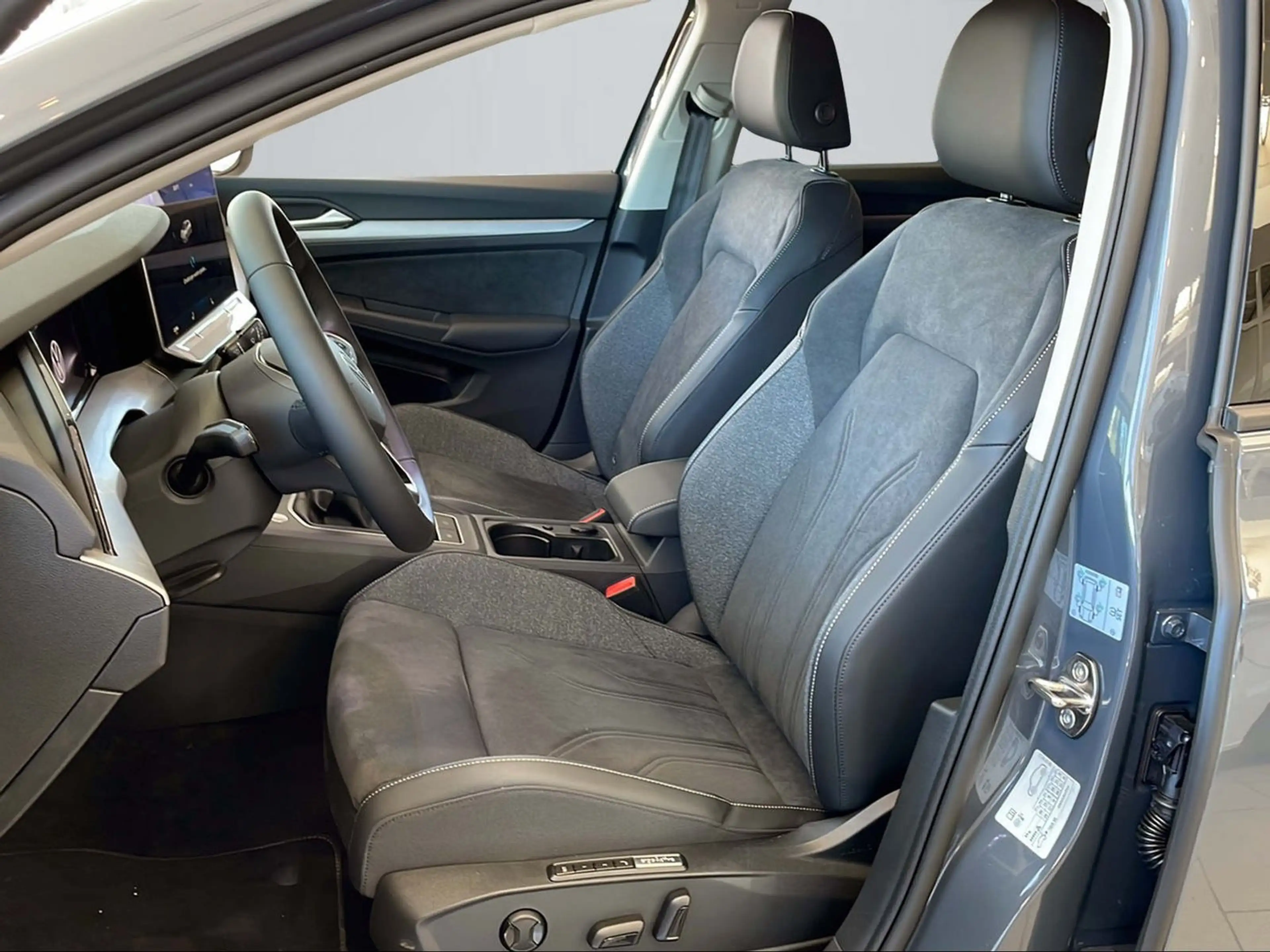 Volkswagen Golf Rabbit TSI — photo 8