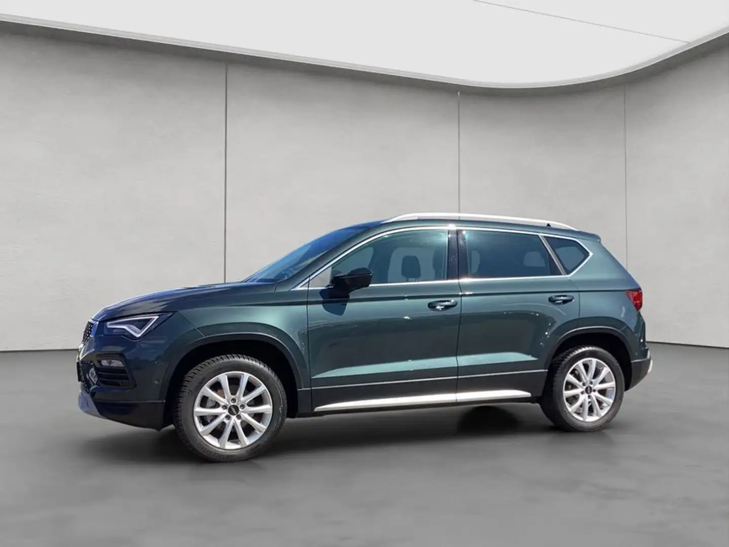 SEAT Ateca 1,5 TSI DSG XPERIENCE LED ACC KEYLESS - 2