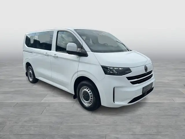 Volkswagen Transporter view 7