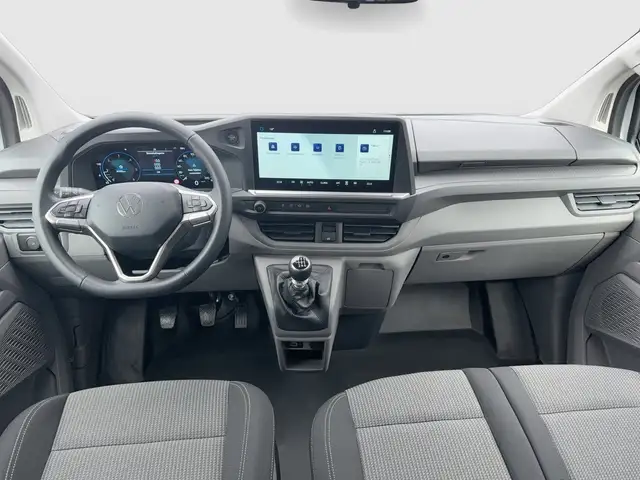 Volkswagen Transporter view 11