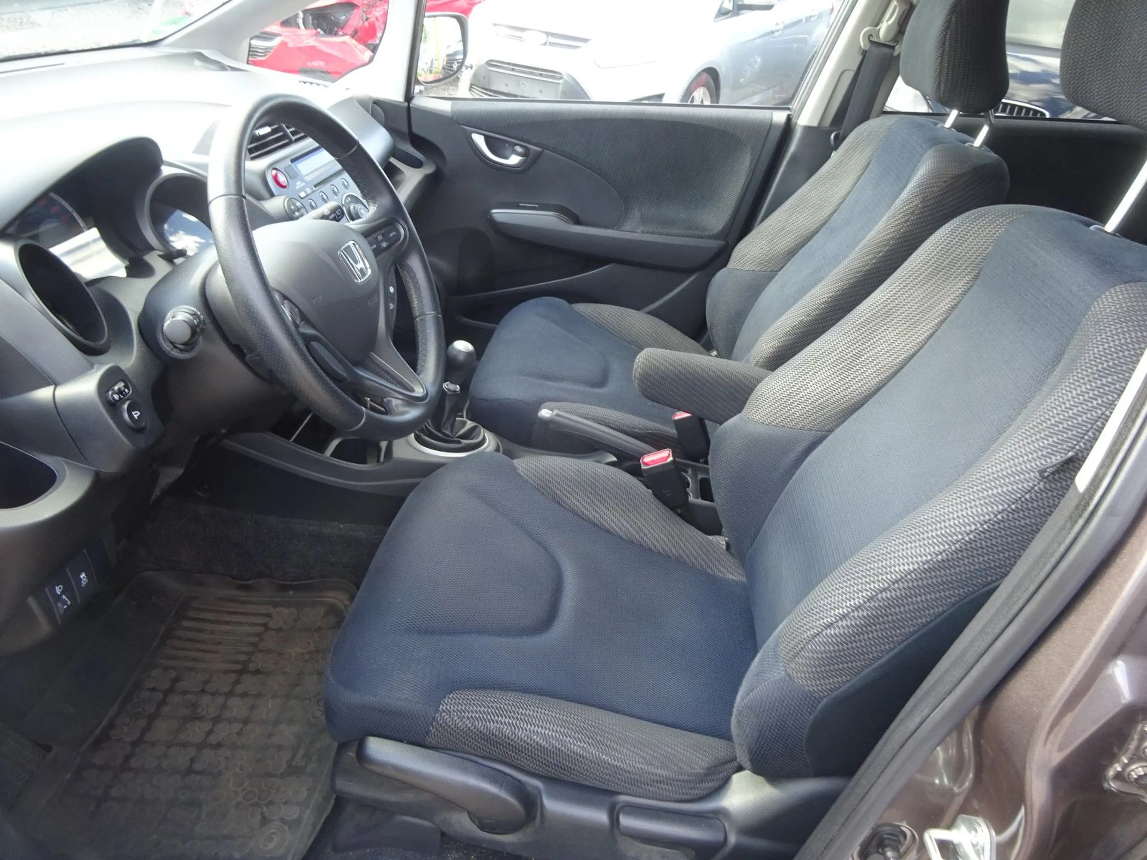Honda Jazz 1.4 Comfort Plus — photo 7