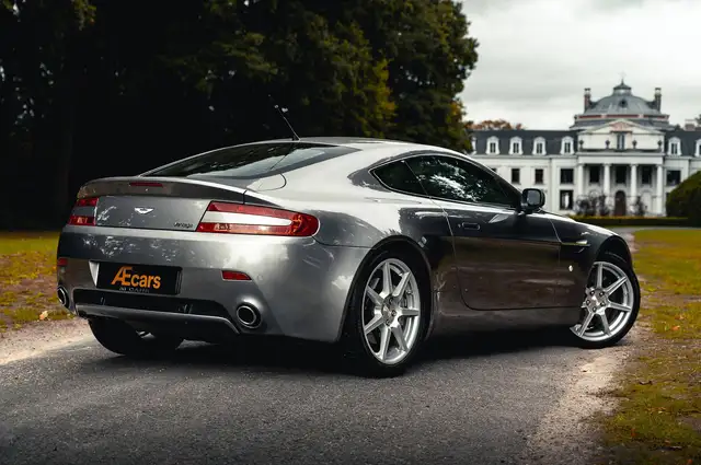 Aston Martin Vantage view 4