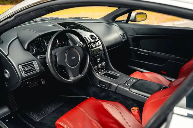 Aston Martin Vantage view 14