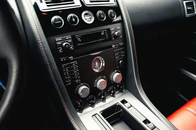 Aston Martin Vantage view 11