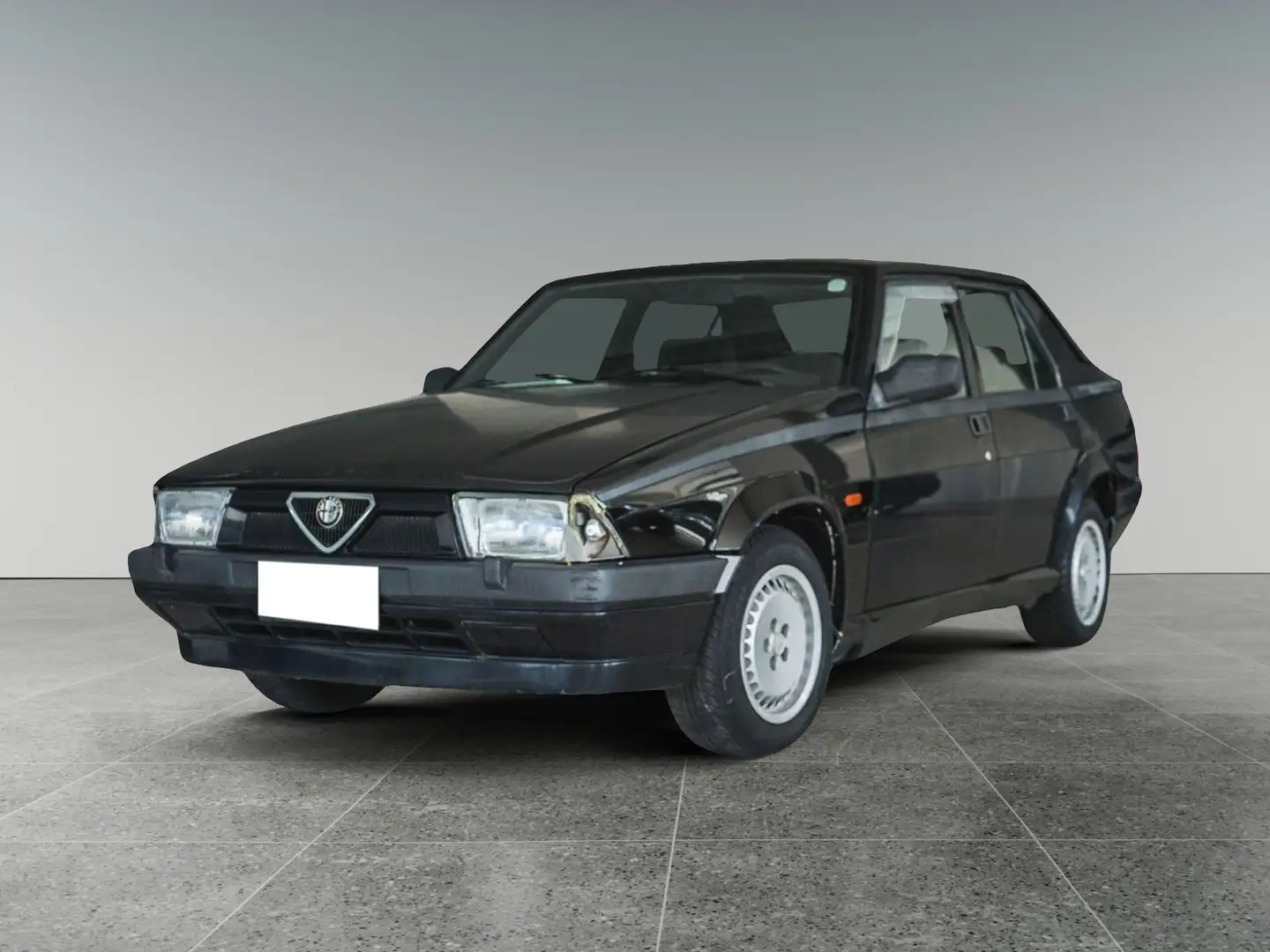 Alfa Romeo 75 75 2.0 Schwarz - 1