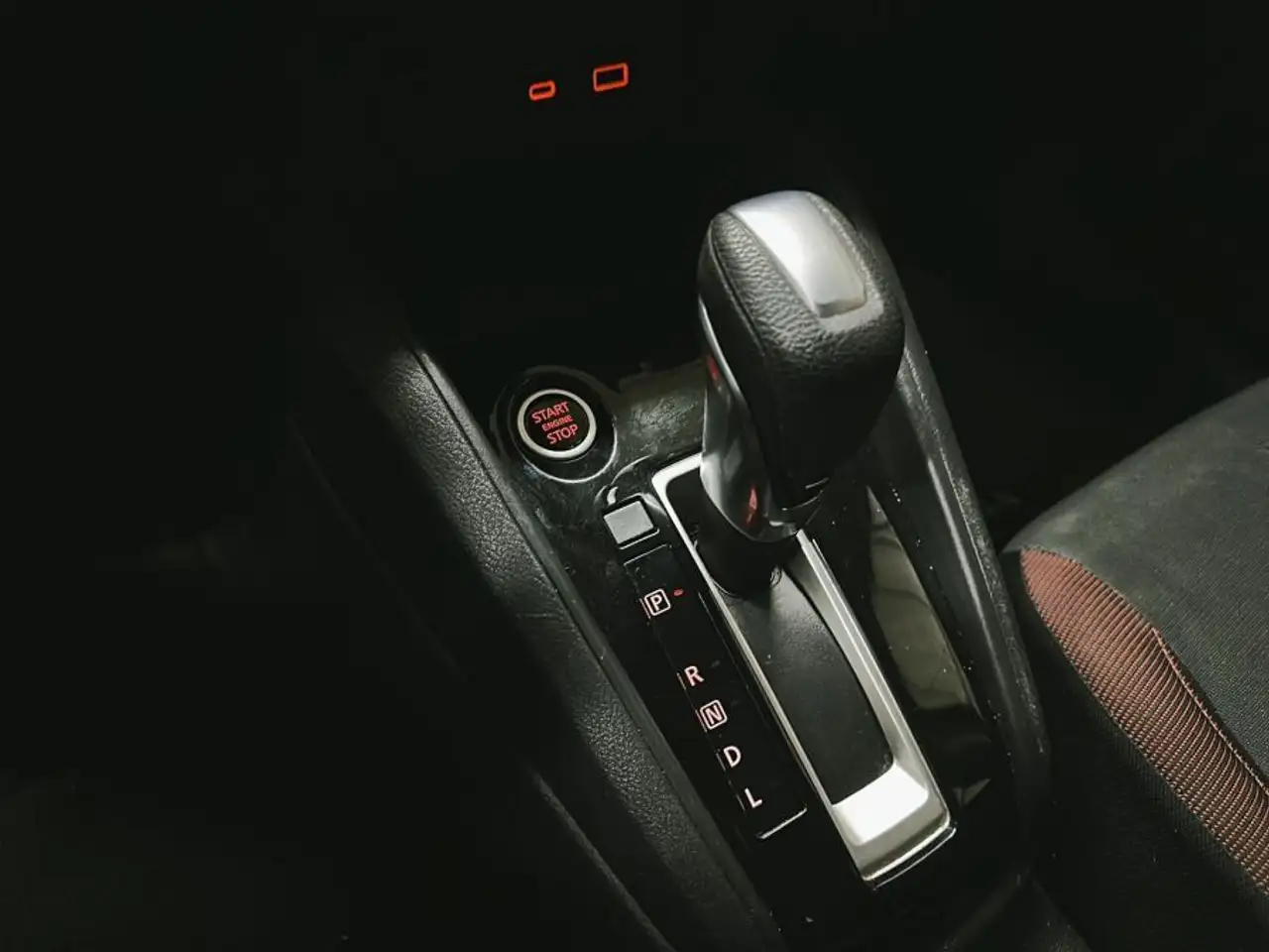 Nissan Versa снимка Nissan Versa