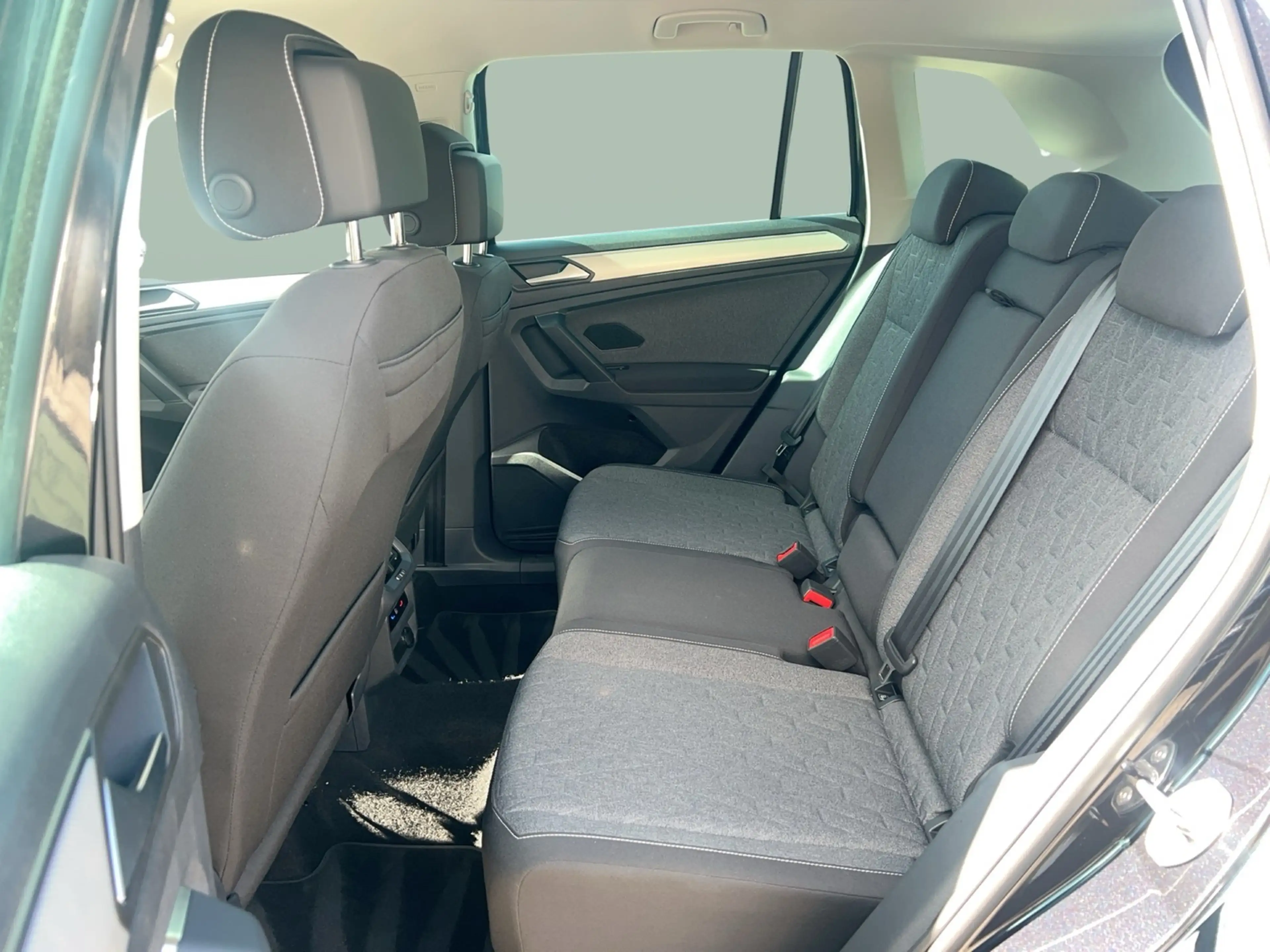 Volkswagen Tiguan 1.5 TSI Move DSG Standhzg. LED Navi AID ACC PDC SH — photo 12