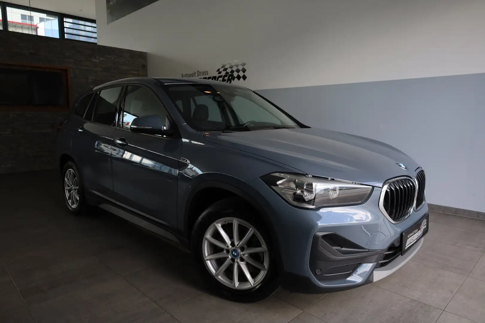 BMW X1 xDrive25e Advantage DAB RFK Navi Tempomat - 1