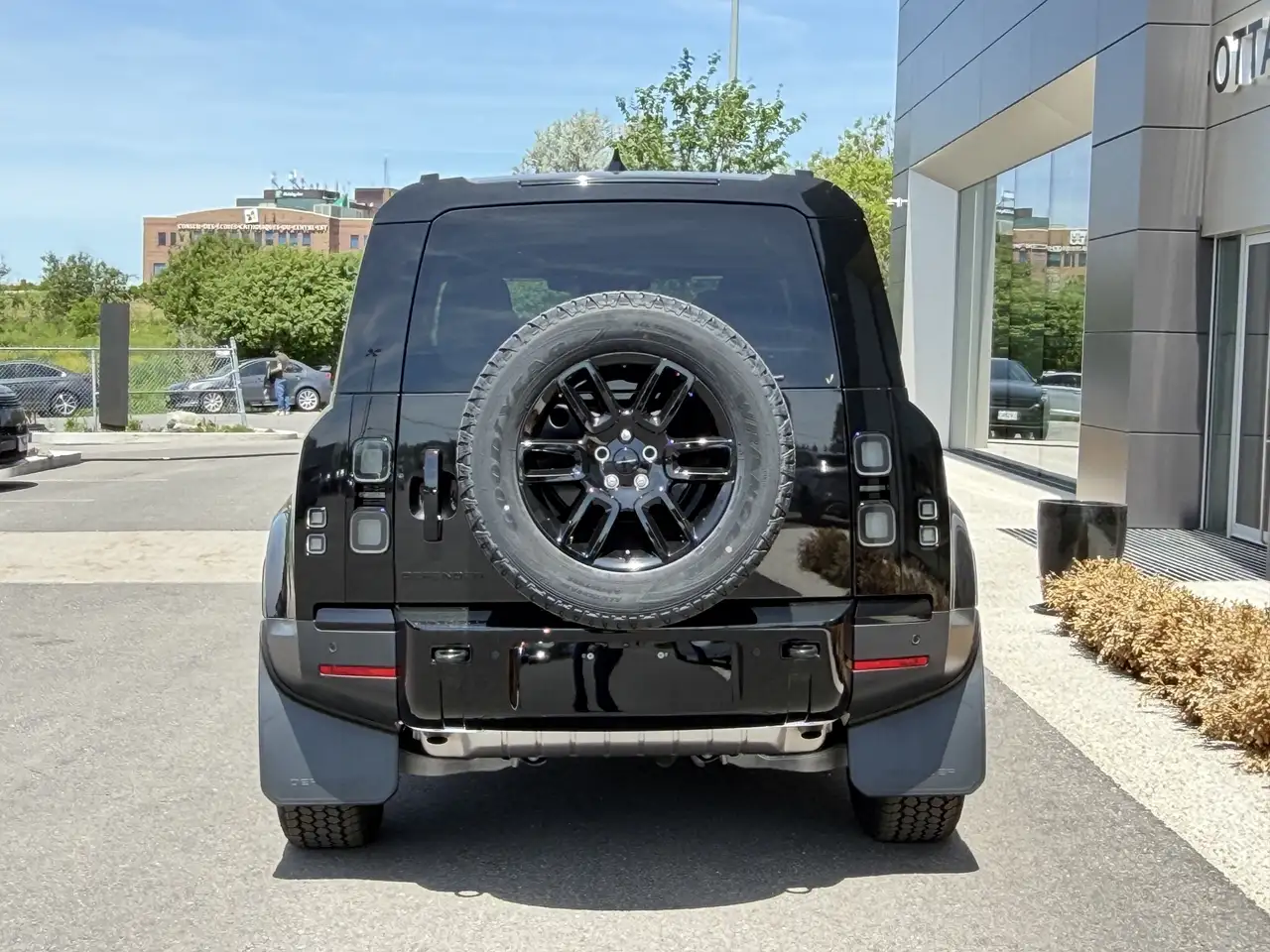 Land Rover Defender 2026