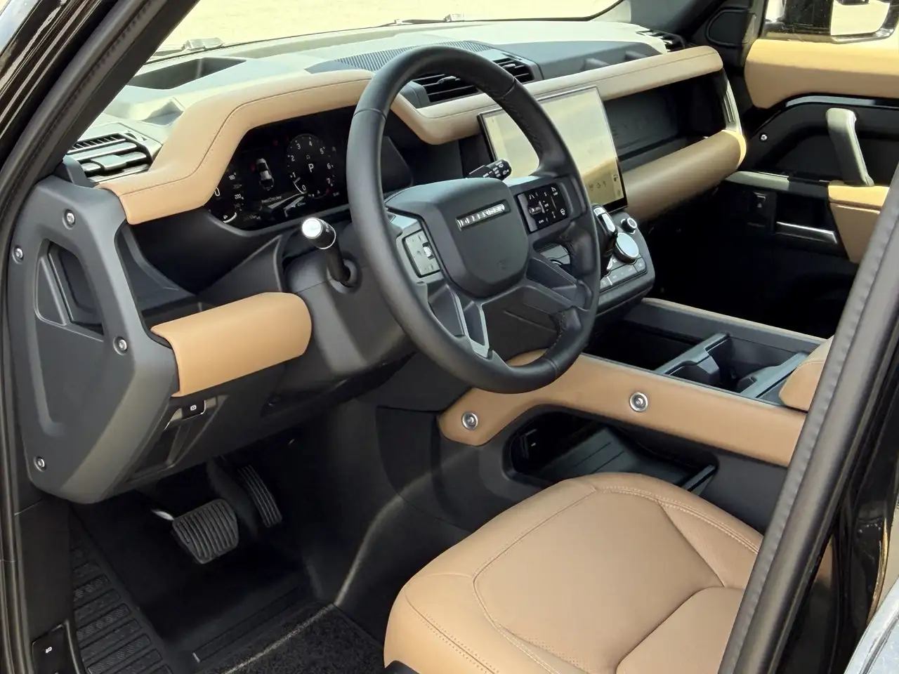 Land Rover Defender 2026 — фото 11