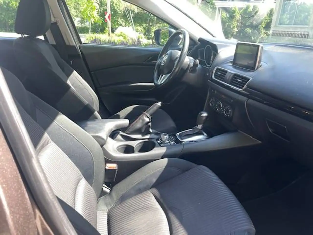 Mazda 3 photo Mazda 3