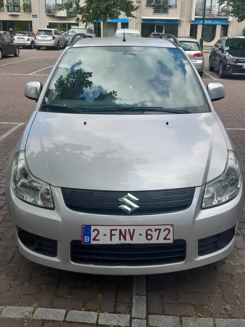 Suzuki SX4 1.6i GL - 1