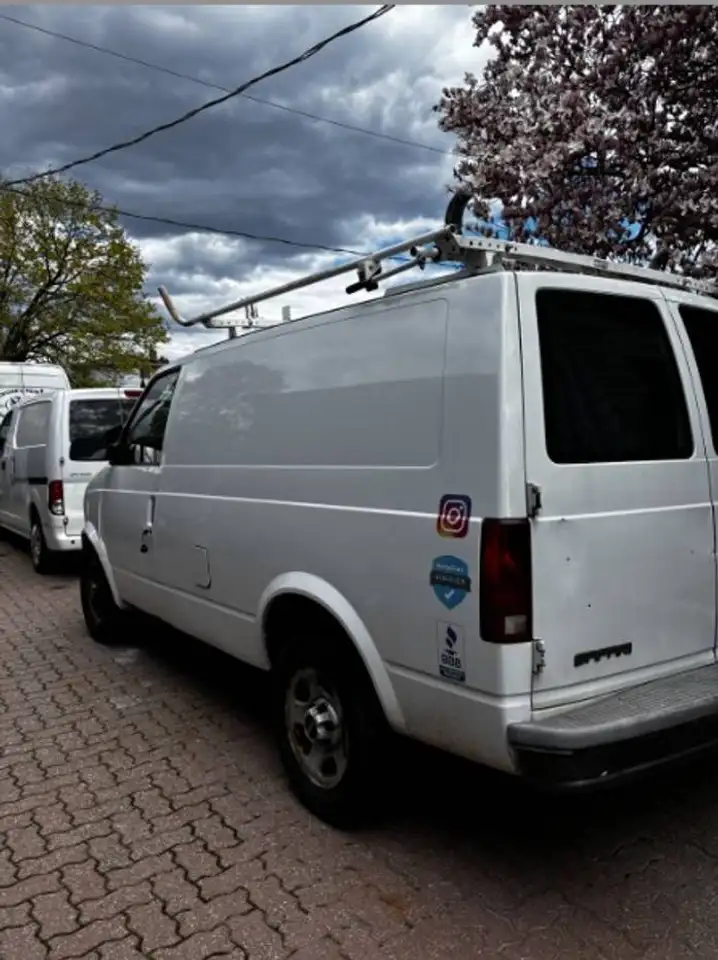 2005 GMC Safari