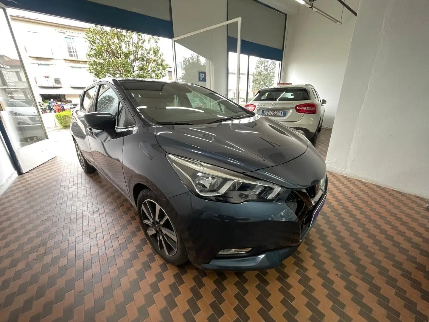 Nissan Micra 1.5 dCi 8V 5 porte N-Connecta Grigio - 2