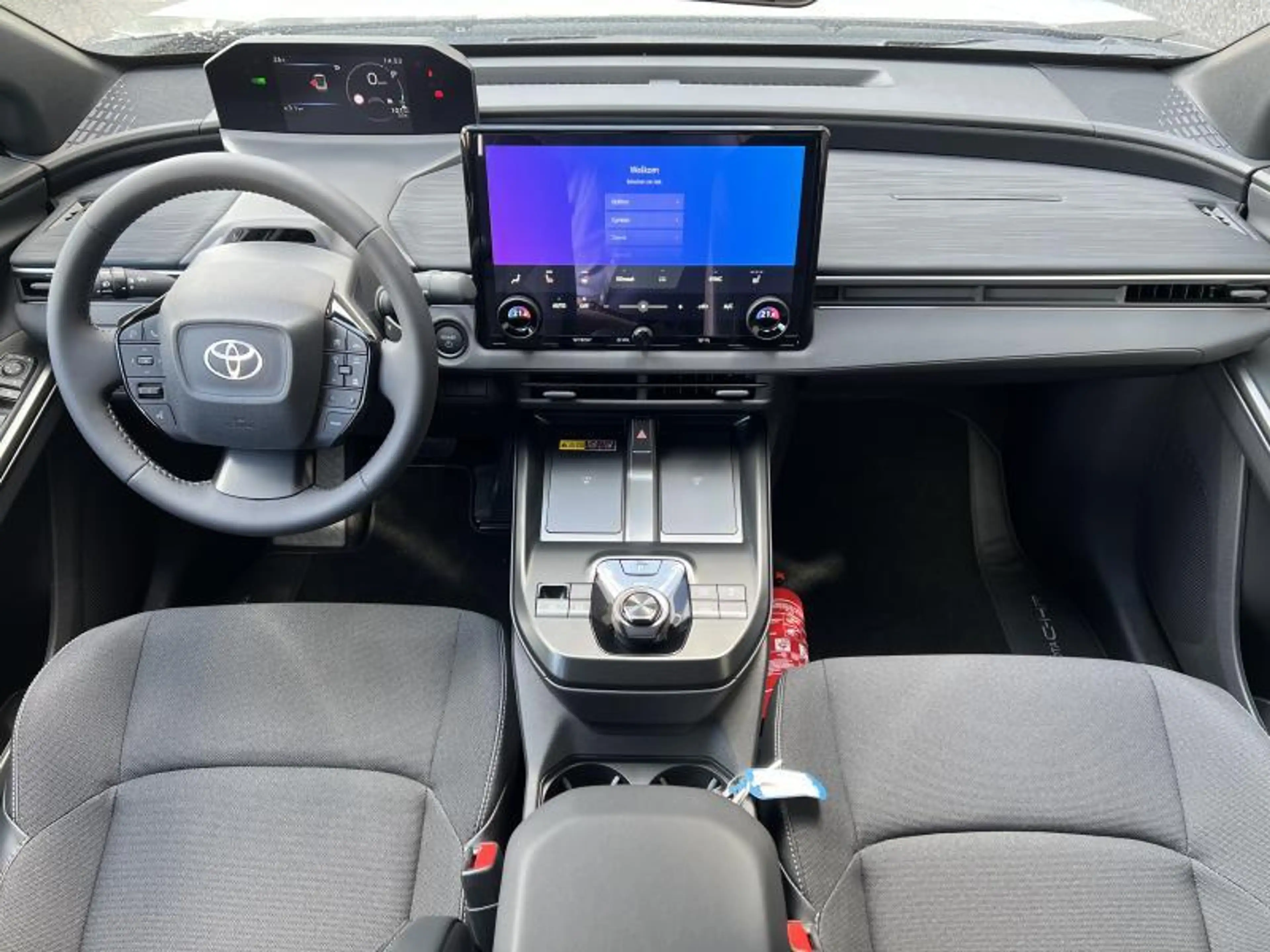 Toyota C-HR+ BEV 77 kWh 2WD Business — photo 12