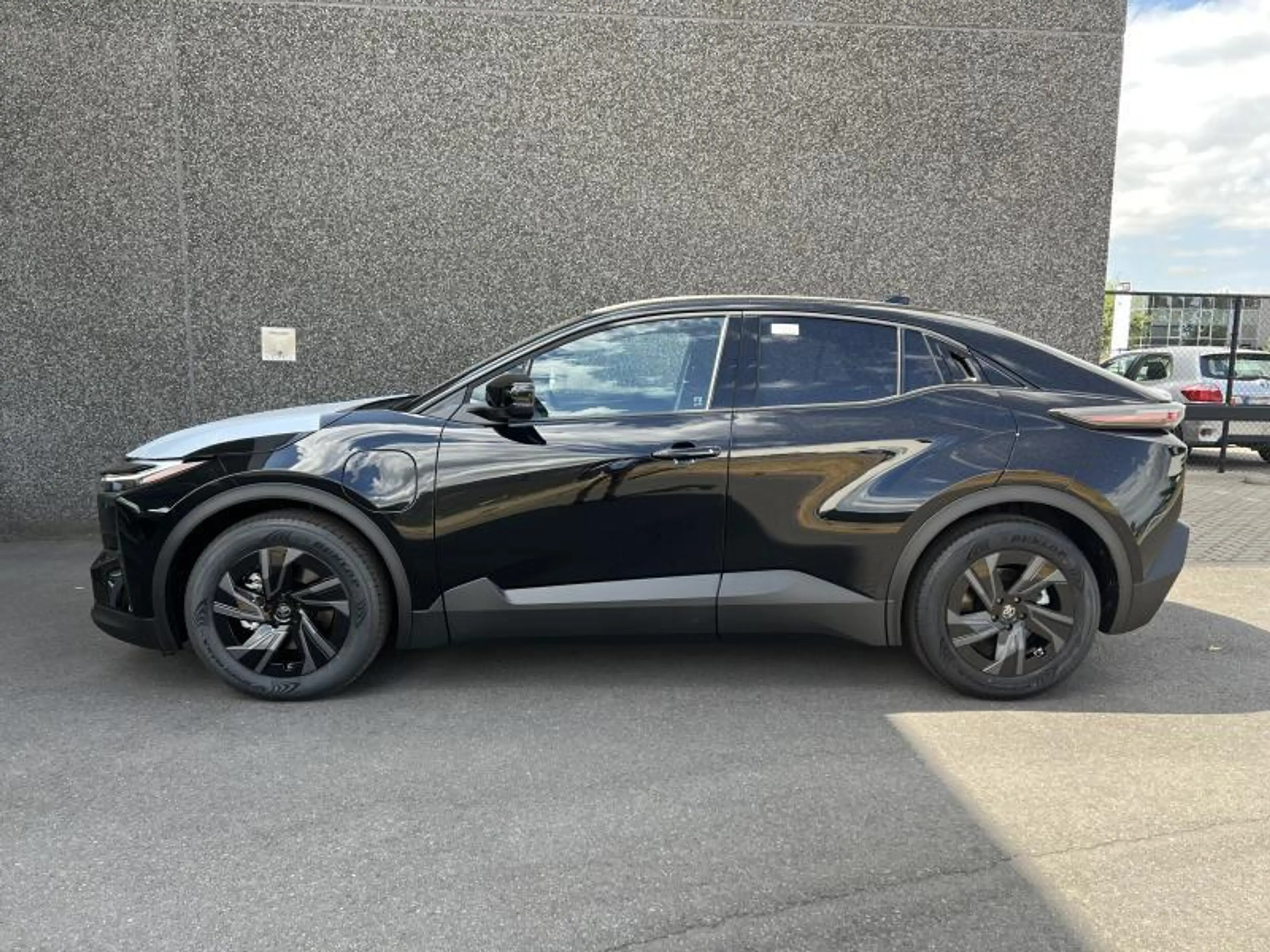 Toyota C-HR+ BEV 77 kWh 2WD Business — photo 3