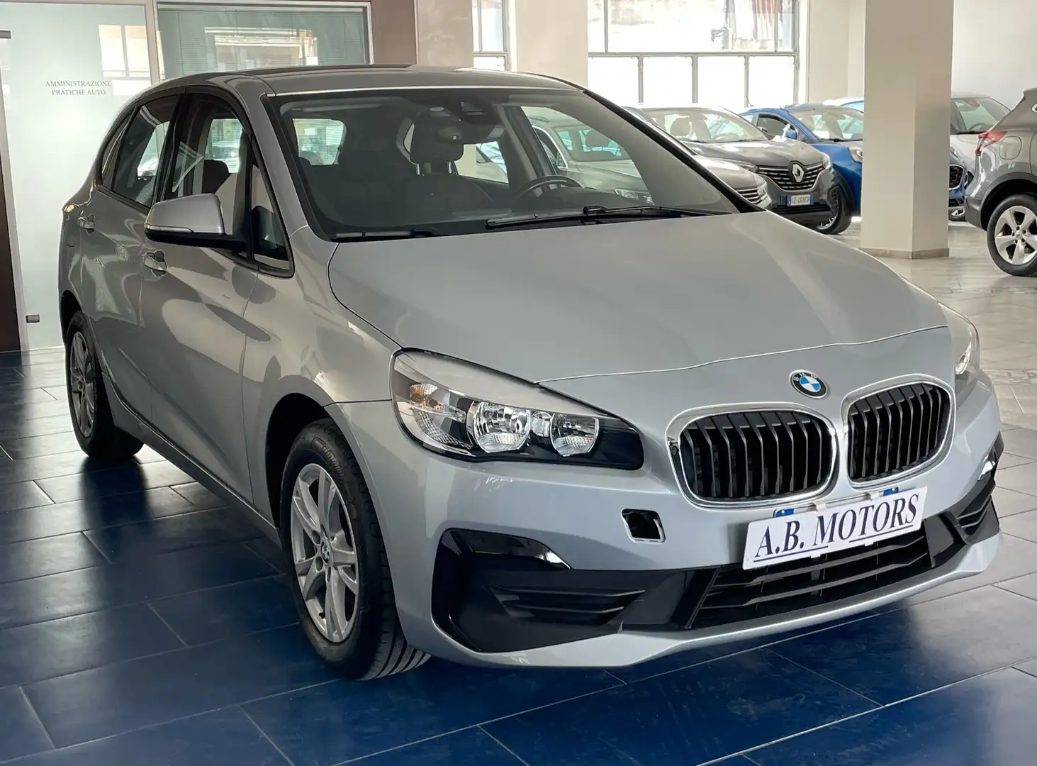 BMW 216 Serie 216   Active Tourer AUTOMATIC Silber - 1