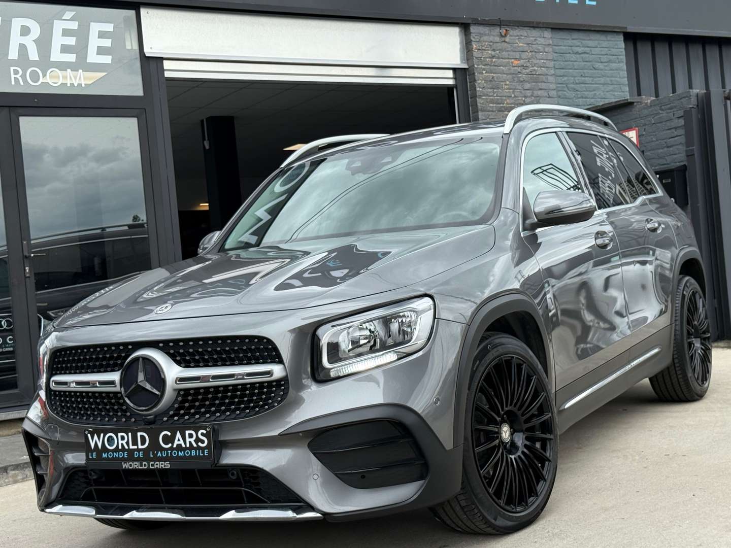 Mercedes-Benz GLB 180 nuo 478 €/ mėn Benzinas 2021m. Kita Automatinė
