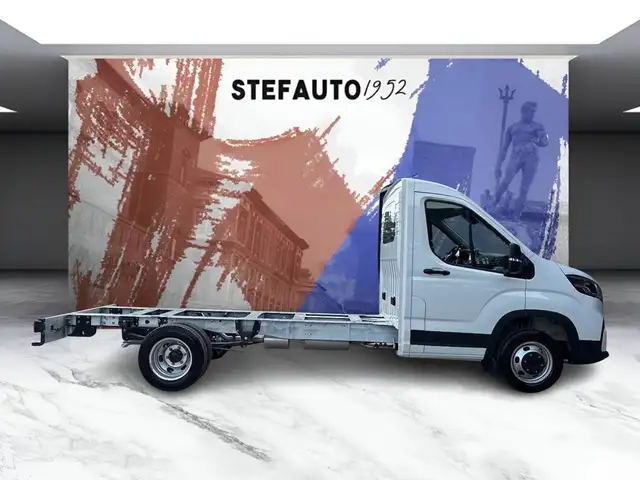 Maxus Deliver 9 view 2