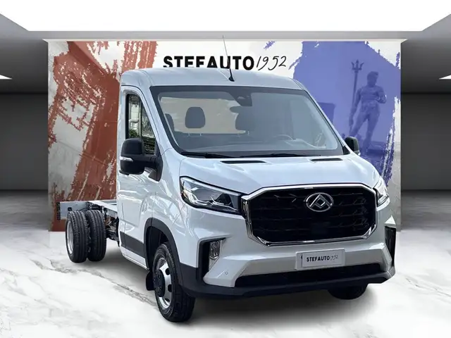 Maxus Deliver 9 in White for sale