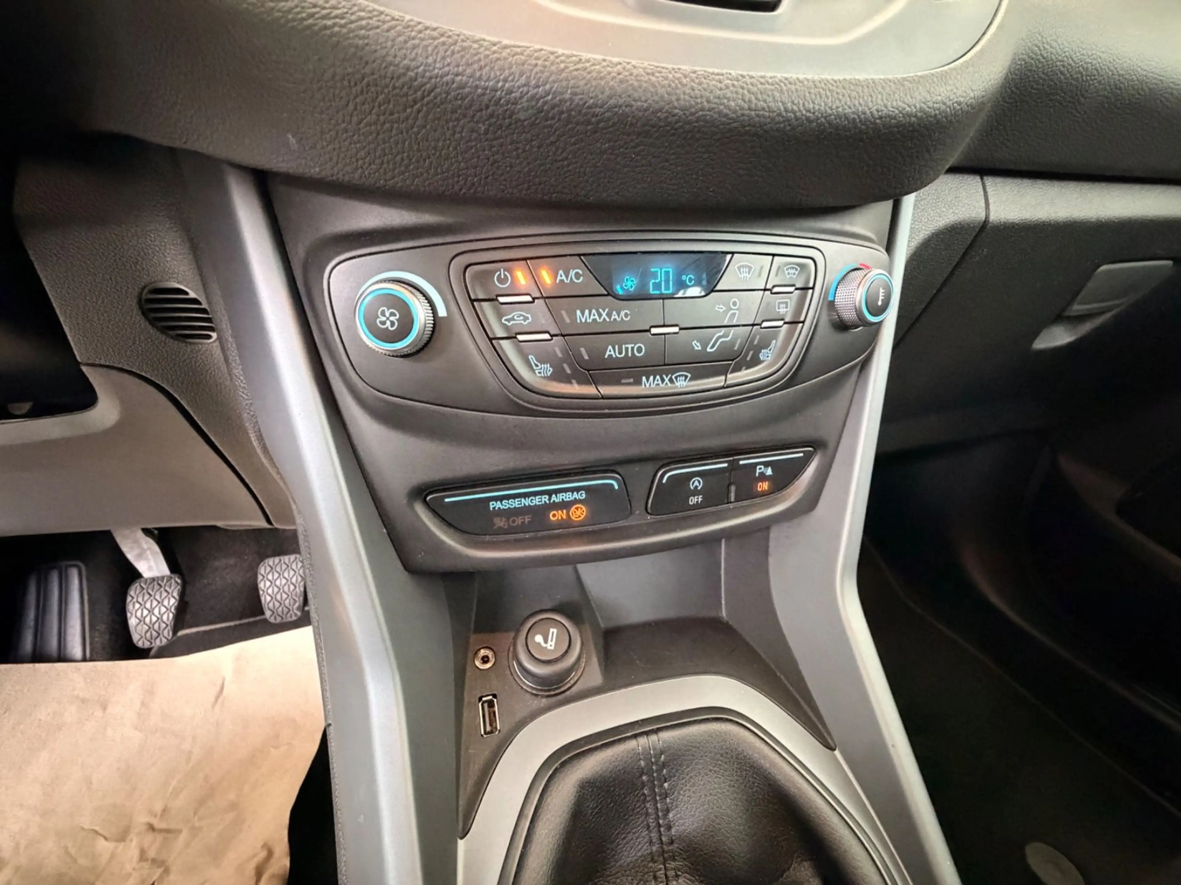 Ford B-Max B-MAX Sync Edition*Navi*SHZ*LED* — photo 14