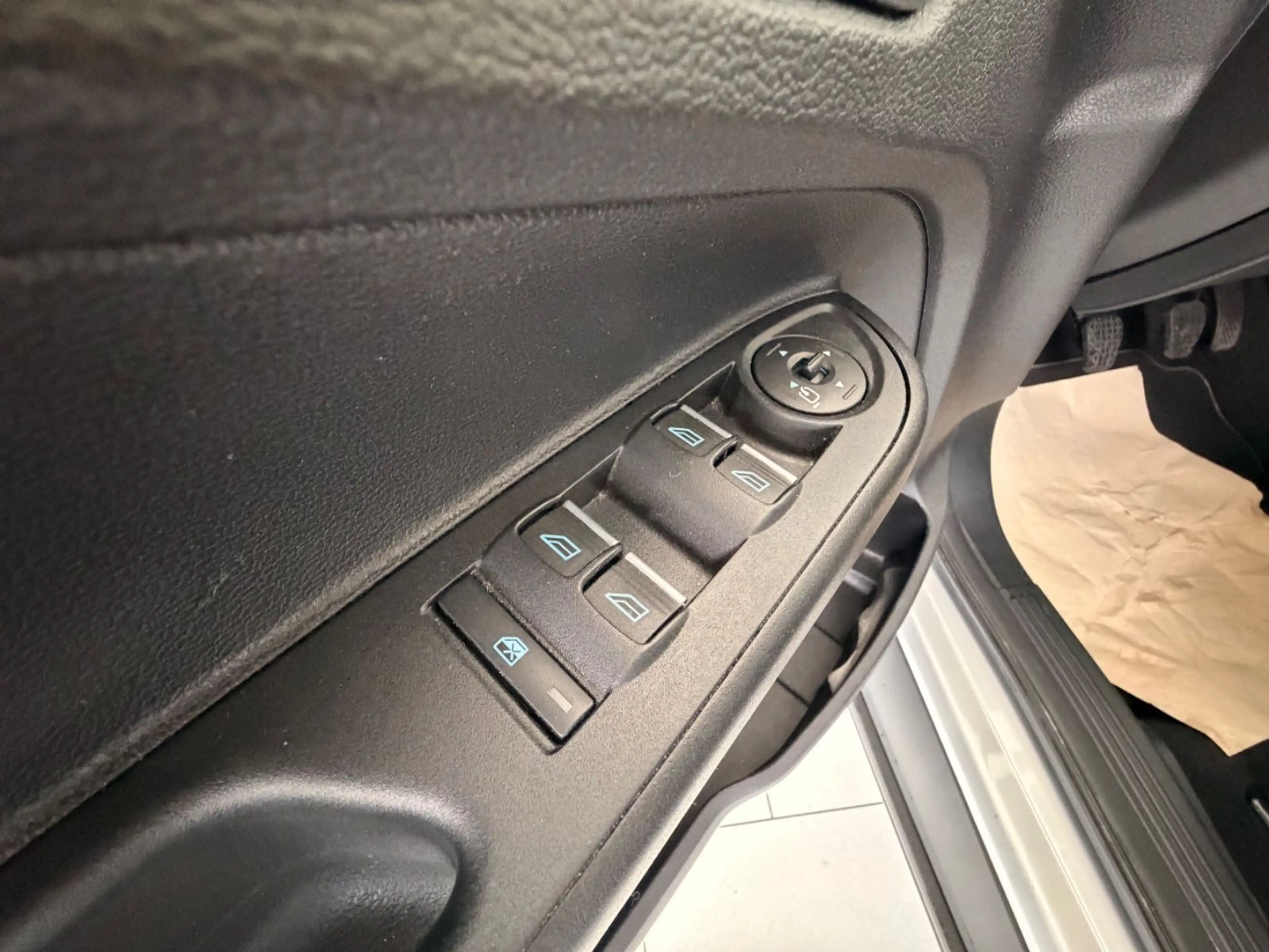 Ford B-Max B-MAX Sync Edition*Navi*SHZ*LED* — photo 15