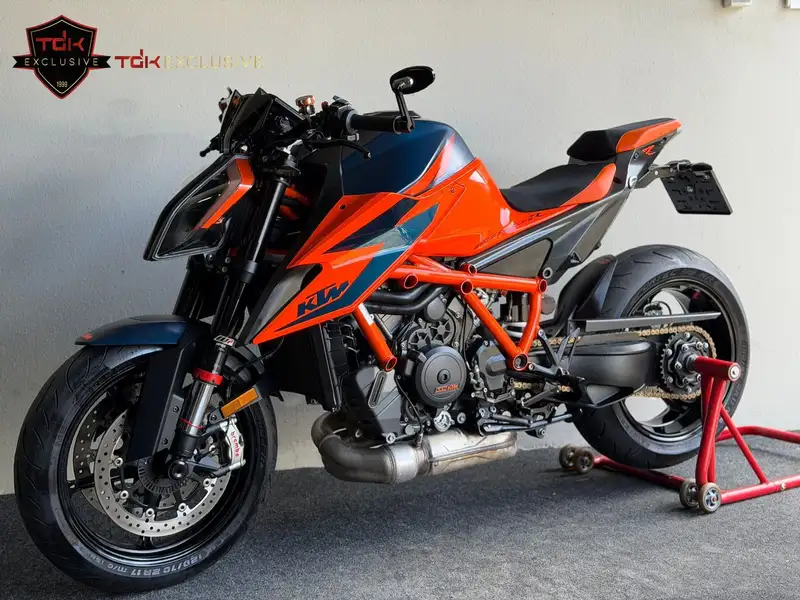 KTM 1290 Super Duke R - foto 6