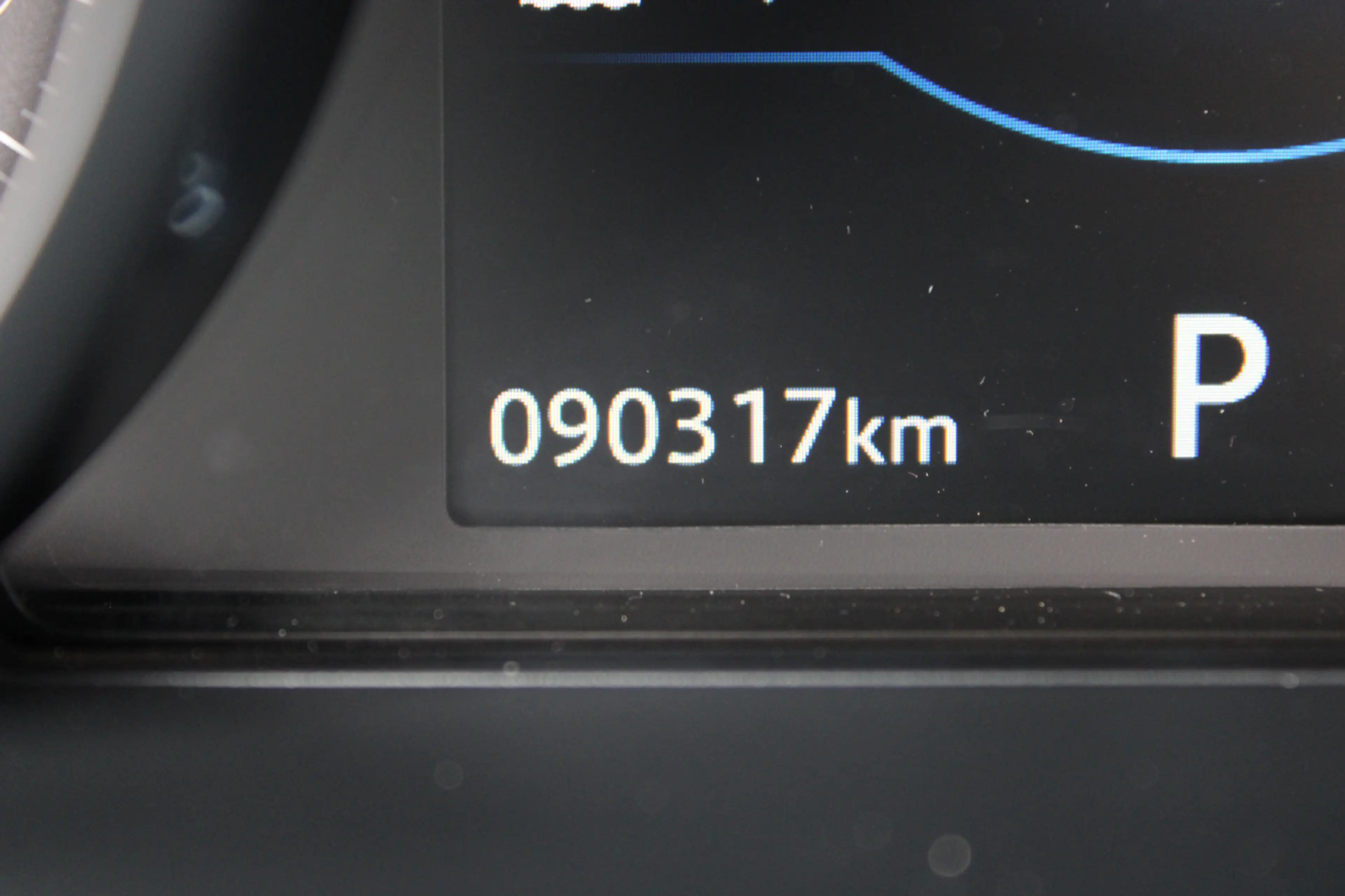 Jaguar E-Pace 2.0 P200 AWD R-Dynamic S — photo 14