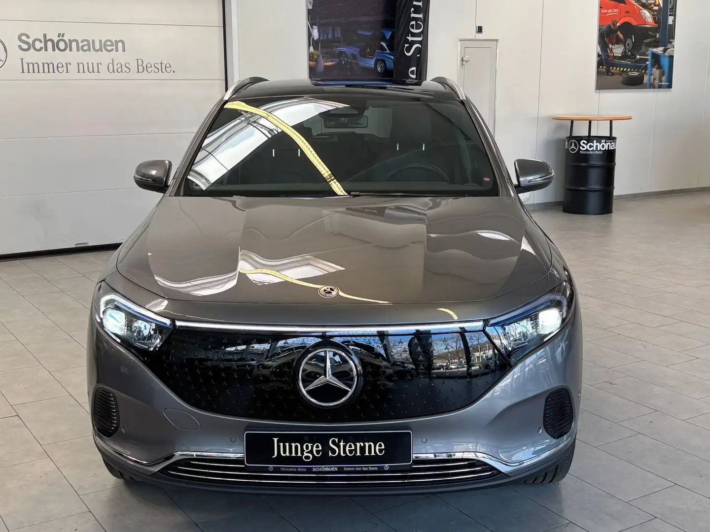 Mercedes-Benz EQA 350 4M PROGRESSIVE ADVPLUS+PANO+AHK+SIDEBAGS Grau - 2