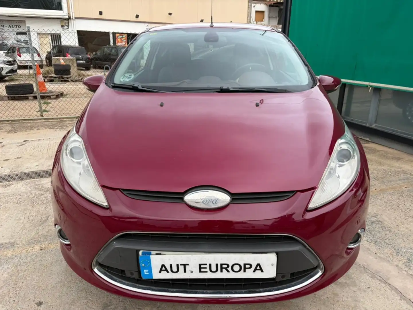 Ford Fiesta 1.6TDCi Titanium Mauve - 2